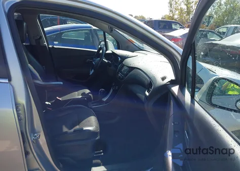 2018 Chevrolet Trax Lt z USA, uszkodzony, nr VIN KL7CJLSB5JB687943